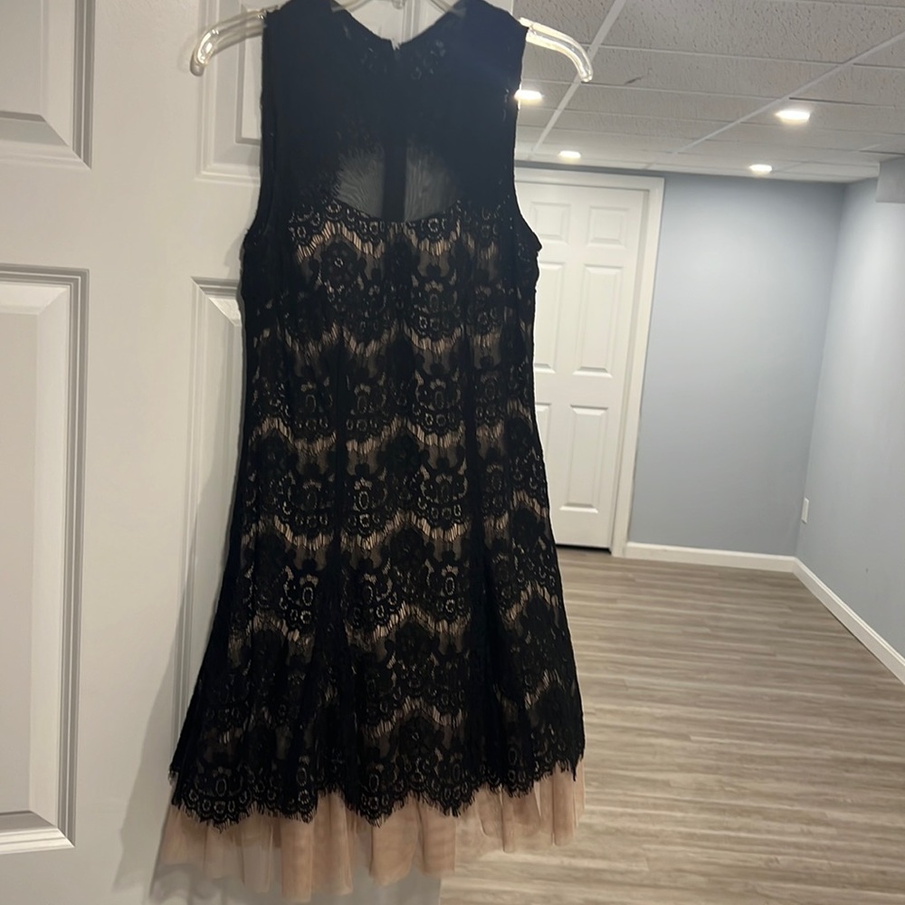 Betsy & Adam lace dress size 6